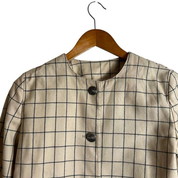 Surrey Classic Plaid Women's Jacket - Cream and Black - Picture 2 of 8